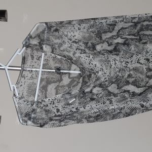 Large Jordan Taylor black and white bathing suit coverup